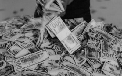 Comparaison des services de gestion de fortune chez BNP Paribas et Société Générale.